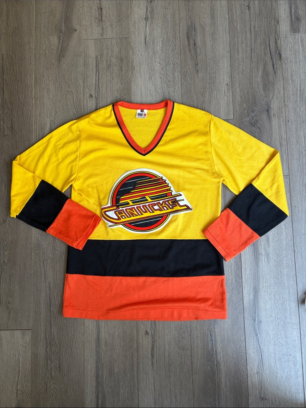 Vintage York Originals NHL Vancouver Canucks Long Sleeve Shirt